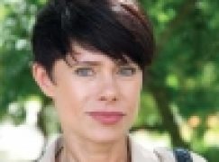 Mundurowe sacrum i profanum – wywiad z projektantką Anną Jatczak (nr 13-14/2014)