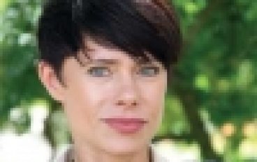 Mundurowe sacrum i profanum – wywiad z projektantką Anną Jatczak (nr 13-14/2014)