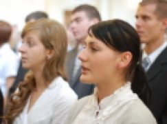 Trzy i pół setki pierwszaków w SGGW