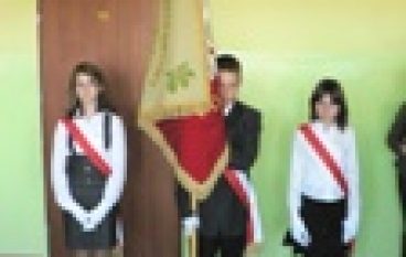 Imię i sztandar dla Szkoły Podstawowej w Grzędzie