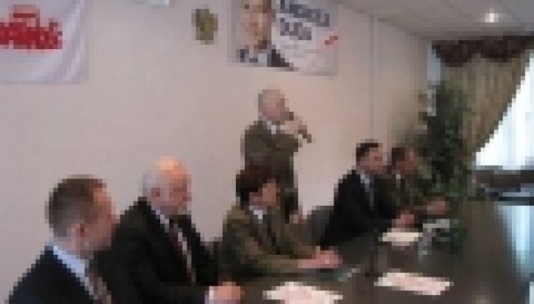 Kampania prezydencka – Sprzeciw wobec zakusów