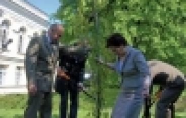 90-lecie LasówPaństwowych – Drzewo przed Sejmem